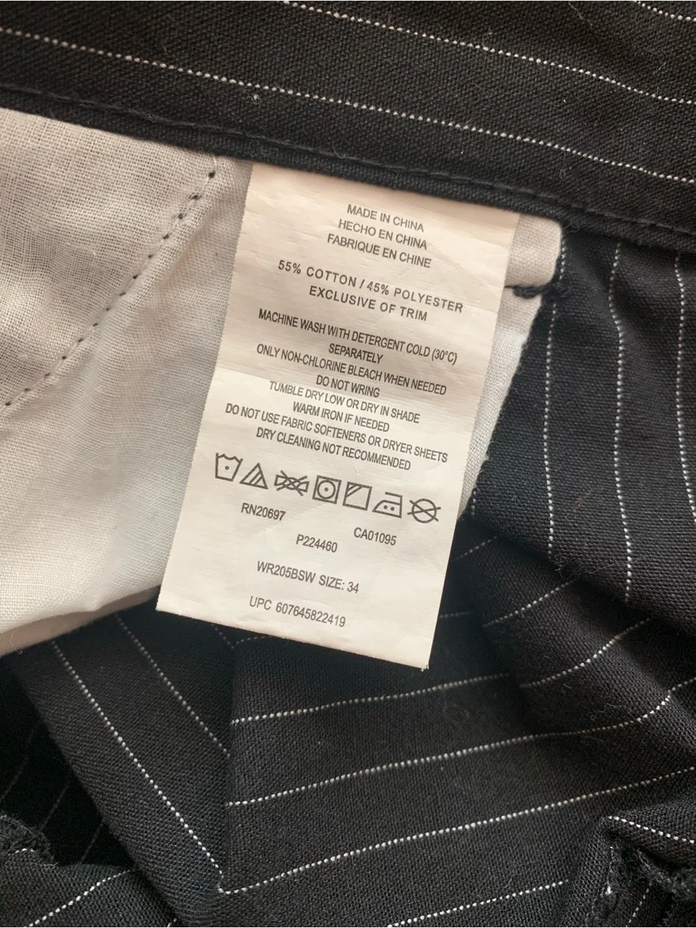 Dickies Men’s Black & White Pinstripe 34 Flat Front Shorts